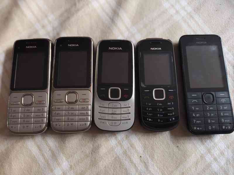 Mobilní tlačítkové telefony NOKIA č.1 - foto 3