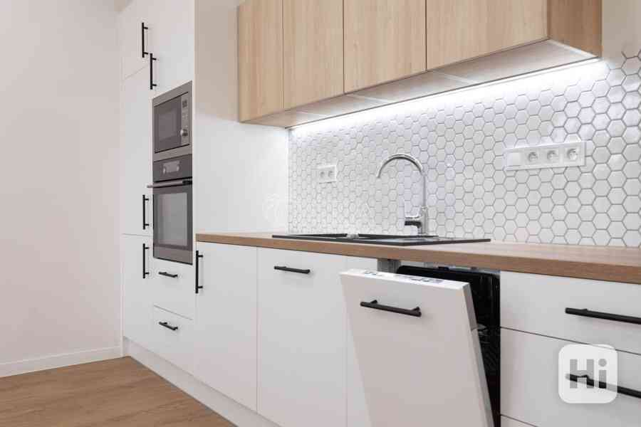 Moderní 2+kk o výměře 63 m2 + 2 parkovací stání, Rezidence Poštulkova, Ostrava - Heřmanice - foto 19