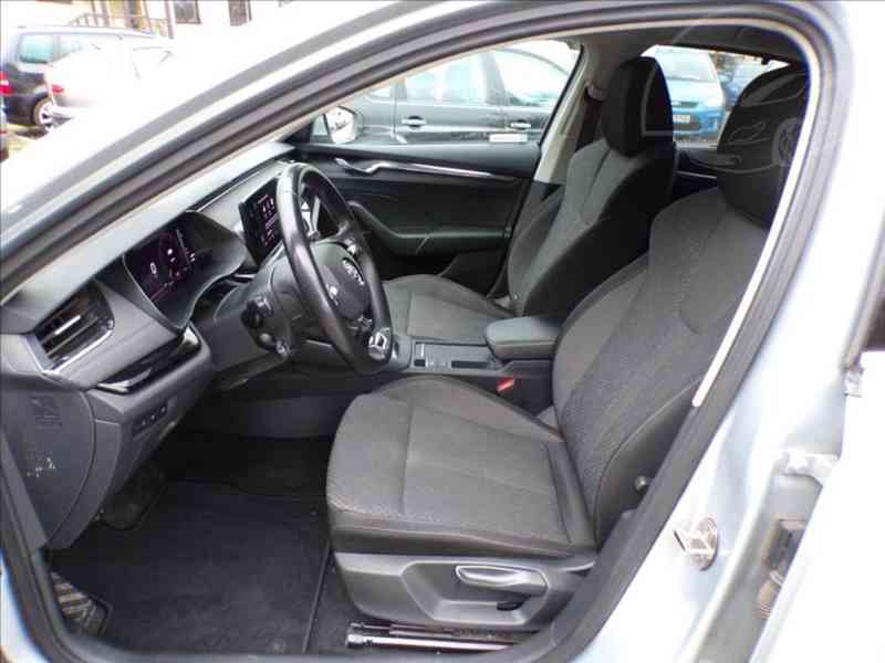 Škoda Octavia 2,0 TDI STYLE,ODPOČET DPH! - foto 9