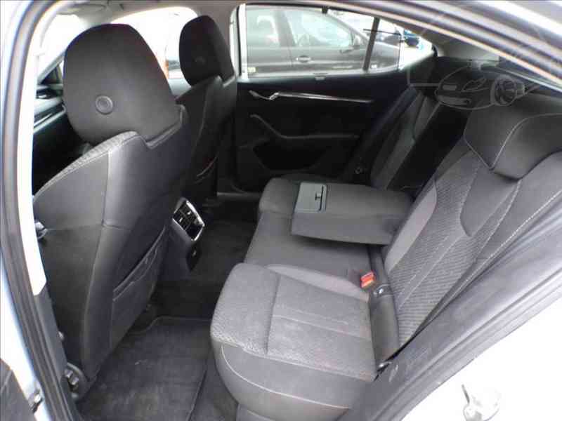 Škoda Octavia 2,0 TDI STYLE,ODPOČET DPH! - foto 10