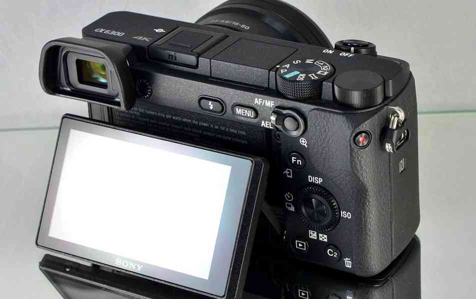 Sony A 6300+16-50mm *4K video*WIFI/NFC* 15000 Exp. - foto 8