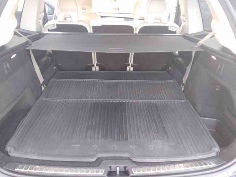 VOLVO XC90 D5 AWD INSCRIPTION 2.0 D - foto 49