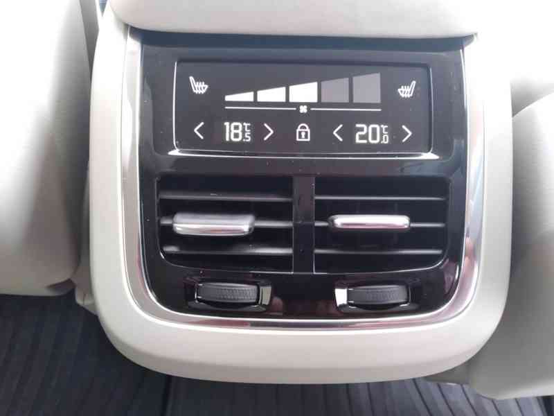 VOLVO XC90 D5 AWD INSCRIPTION 2.0 D - foto 21