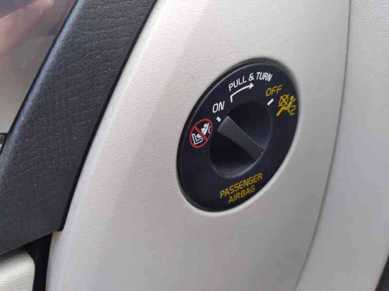 VOLVO XC90 D5 AWD INSCRIPTION 2.0 D - foto 40