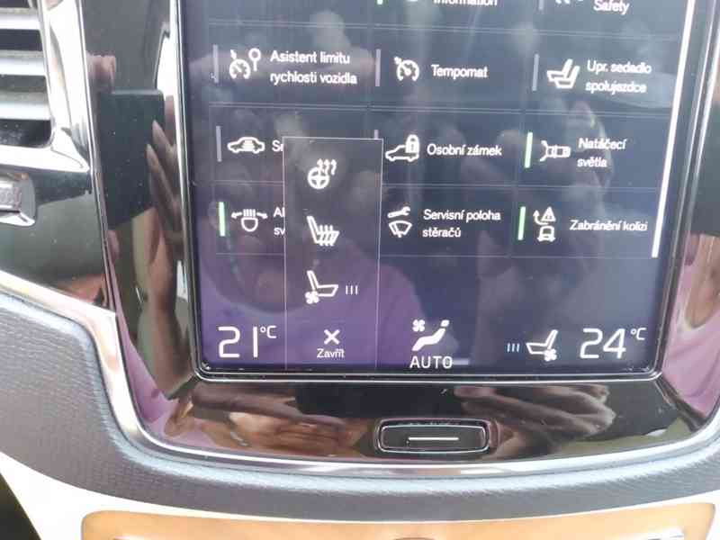 VOLVO XC90 D5 AWD INSCRIPTION 2.0 D - foto 37