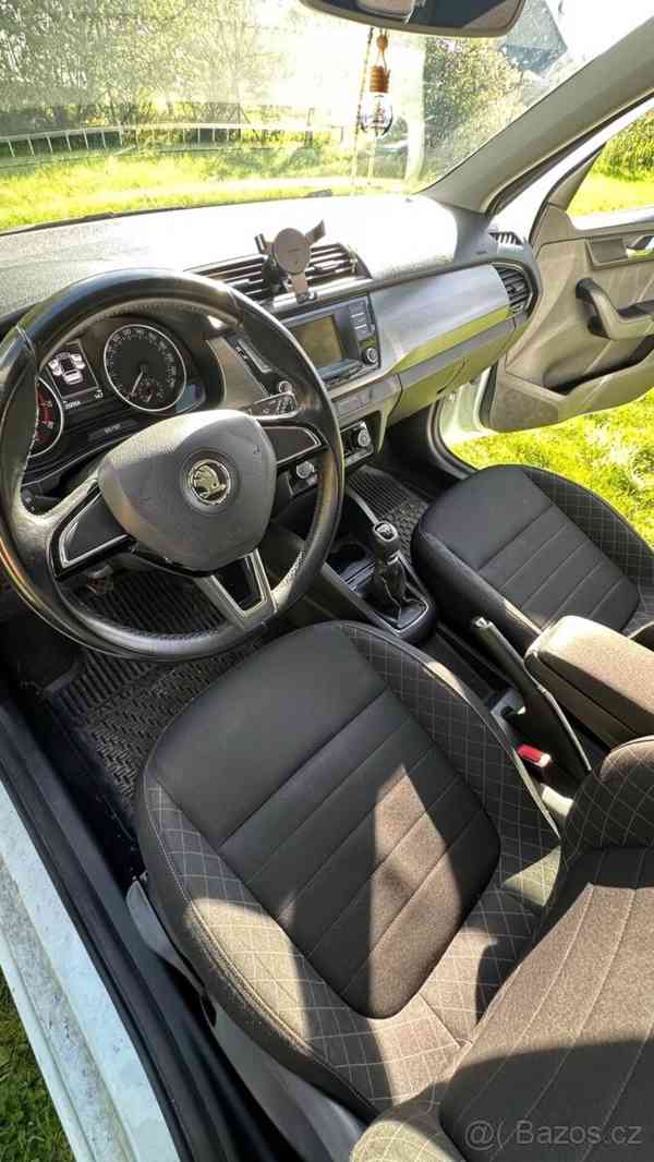 Škoda Fabia 1,2   TSI STYLE - foto 7