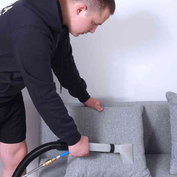 Profesionální čištění sedaček a matrací Praha–Ultra Cleaning - foto 3