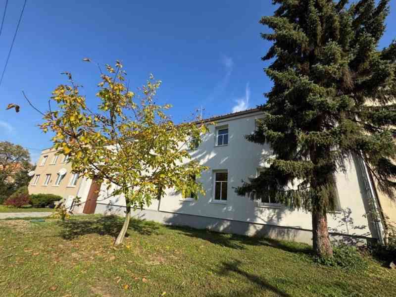 PRONÁJEM NOVĚ VYBUDOVANÉHO BYTU 2+KK, ROSTĚNICE - foto 18