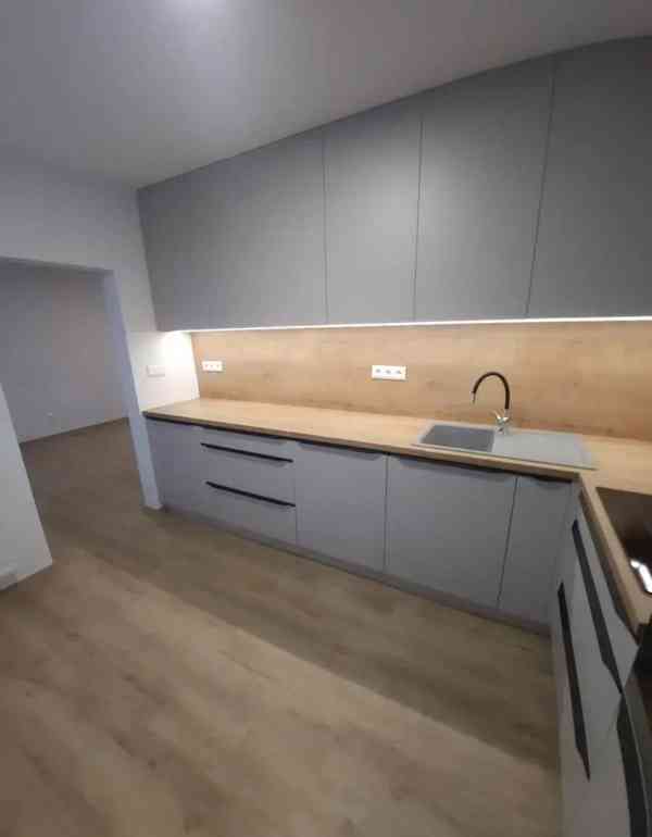 Pronájem bytu 2+kk 57 m² - foto 3