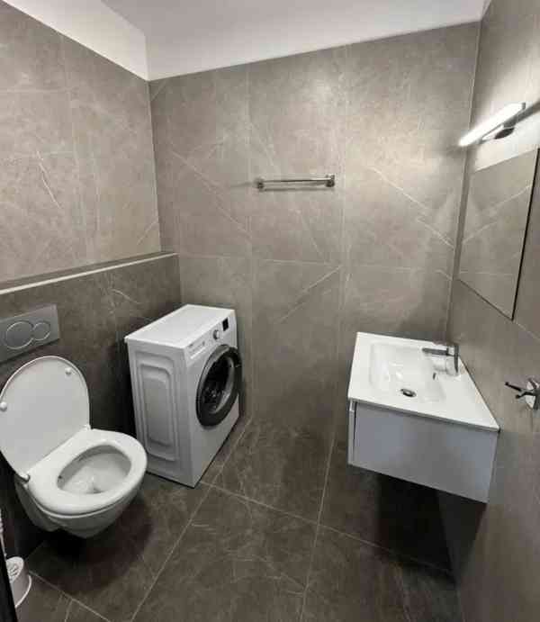 Pronájem bytu 2+kk 57 m² - foto 8