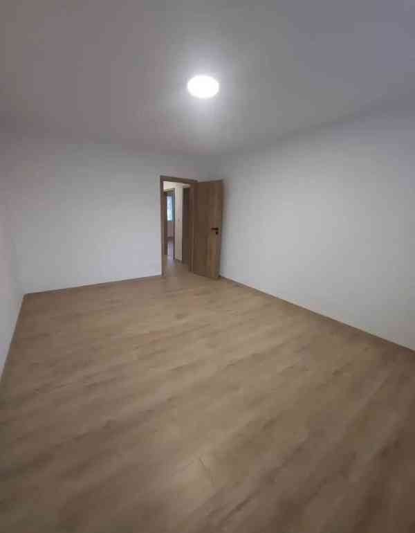 Pronájem bytu 2+kk 57 m² - foto 5
