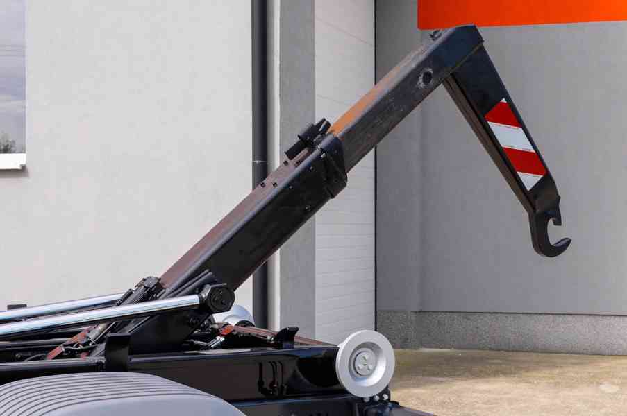 MERCEDES ATEGO 1224 HÁKOVÝ NOSIČ KONTEJNERŮ HYDRAULICKÁ RUKA - foto 74