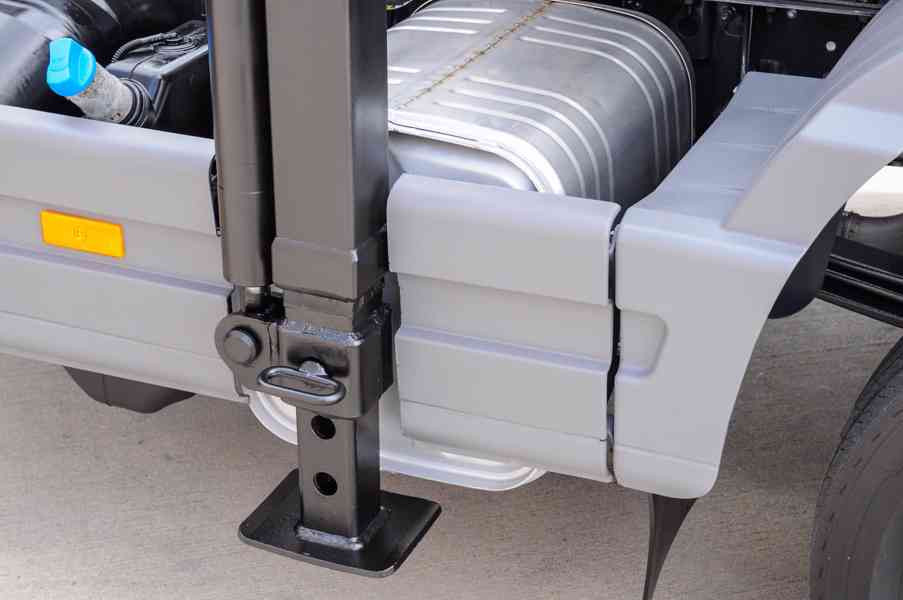 MERCEDES ATEGO 1224 HÁKOVÝ NOSIČ KONTEJNERŮ HYDRAULICKÁ RUKA - foto 12