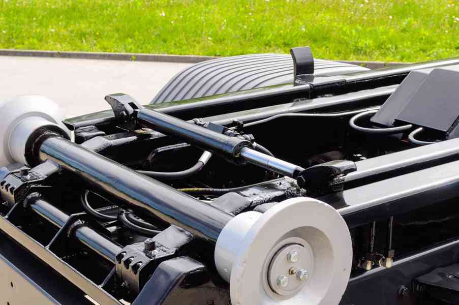 MERCEDES ATEGO 1224 HÁKOVÝ NOSIČ KONTEJNERŮ HYDRAULICKÁ RUKA - foto 80