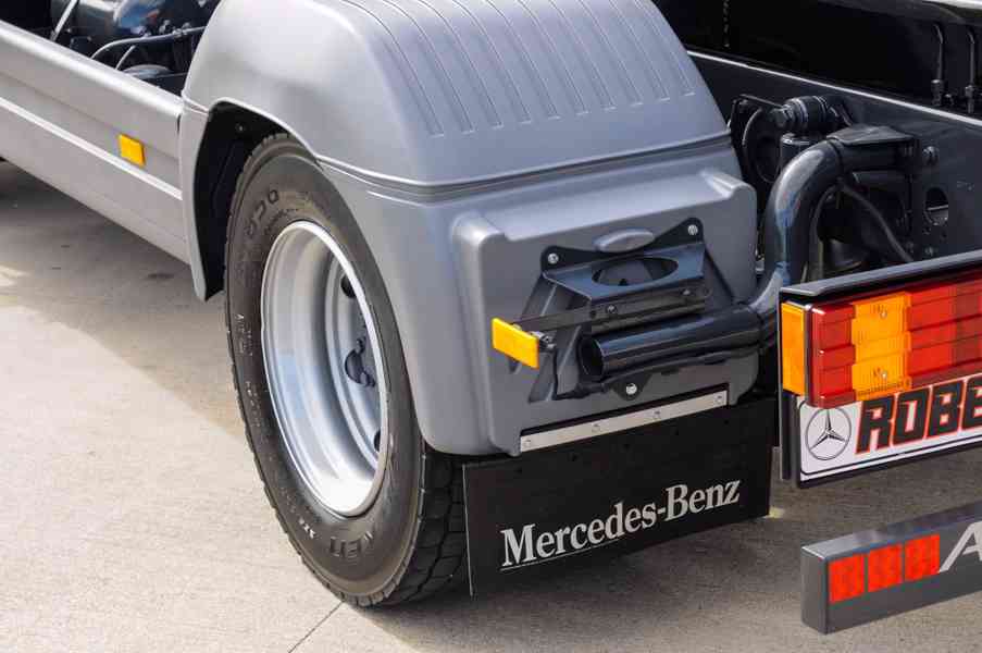 MERCEDES ATEGO 1224 HÁKOVÝ NOSIČ KONTEJNERŮ HYDRAULICKÁ RUKA - foto 23