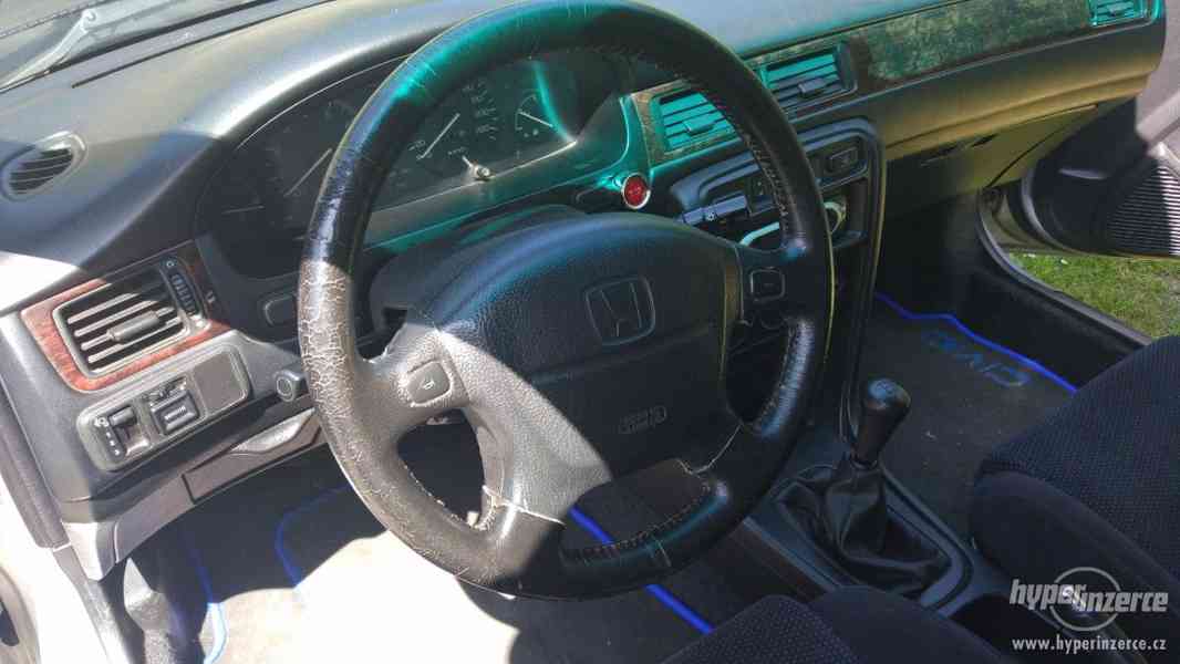 Honda Civic 1.5 V-TEC-e - foto 1