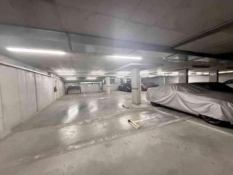 PRODEJ GARÁŽOVÉHO STÁNÍ V CENTU BRNA U HLAVNÍHO NÁDRAŽÍ - foto 6