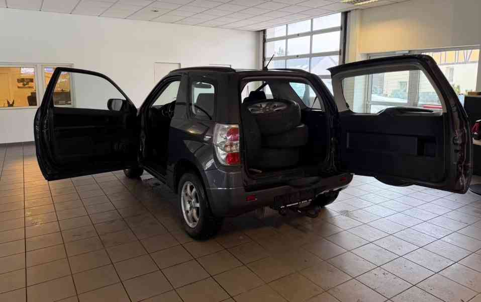 Suzuki Grand Vitara 1.6i 4X4 benzín 78kw - foto 14