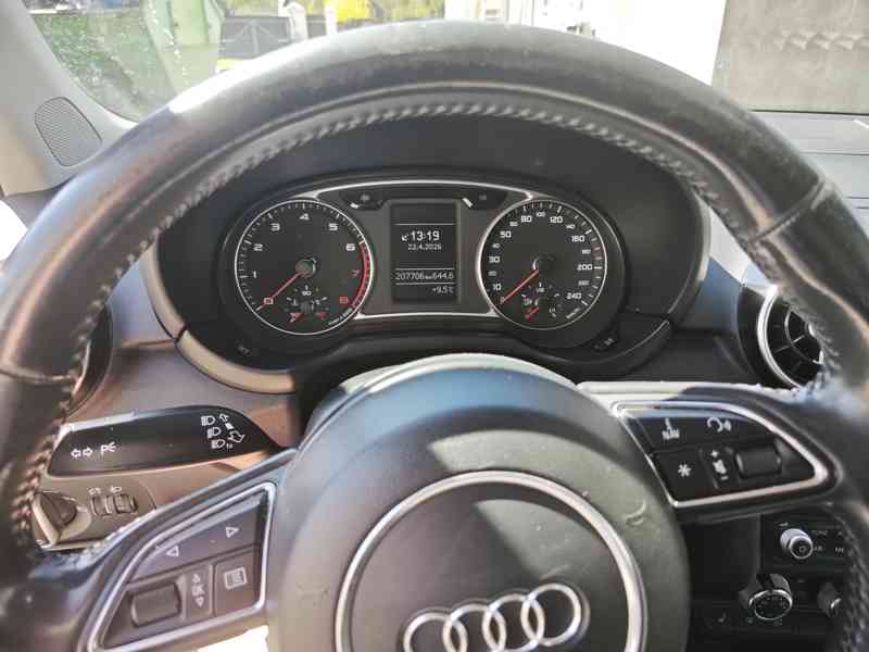 Prodám AUDI A1 hatchback 1.4 TFSI Ambition - foto 7