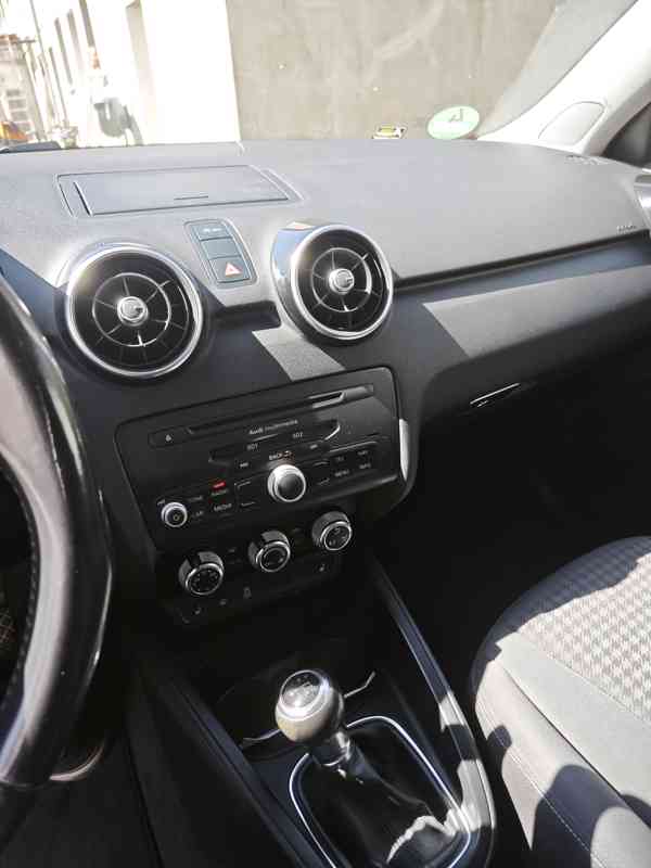 Prodám AUDI A1 hatchback 1.4 TFSI Ambition - foto 4