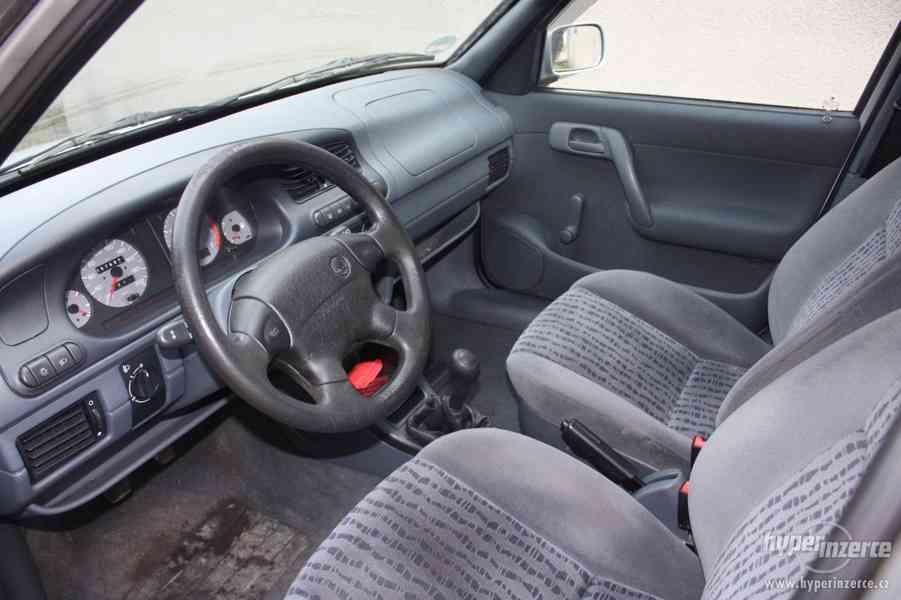 Skoda Felicia 1,6 abs, posilovač, airbagy - foto 5