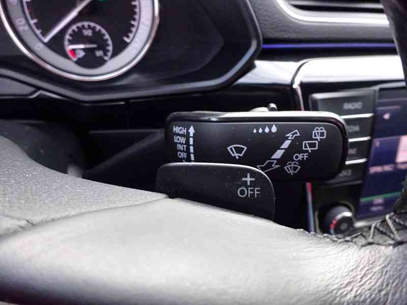 Škoda Superb 2.0 TDI L&K Combi 4x4 r.v.2016 v ČR 1.Maj. - foto 10