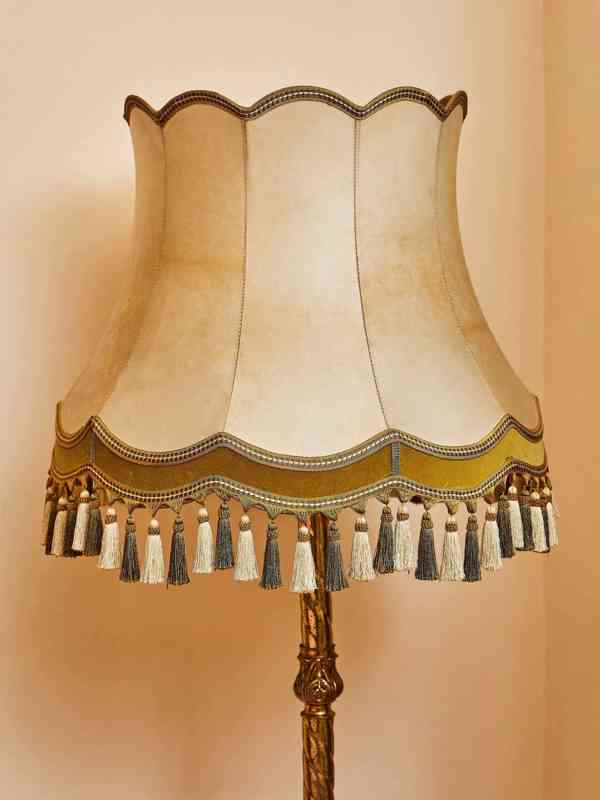 Starožitná stojací lampa s látkovým stínidlem - foto 2