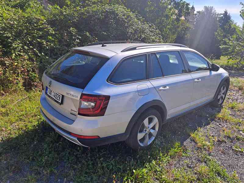 Škoda Octavia kombi 2.0 TSI 4x4 - foto 3