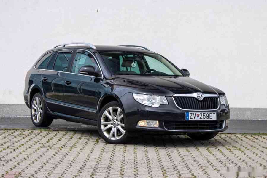 Škoda Superb Combi 3.6 FSI V6 4x4 Elegance DSG - foto 3