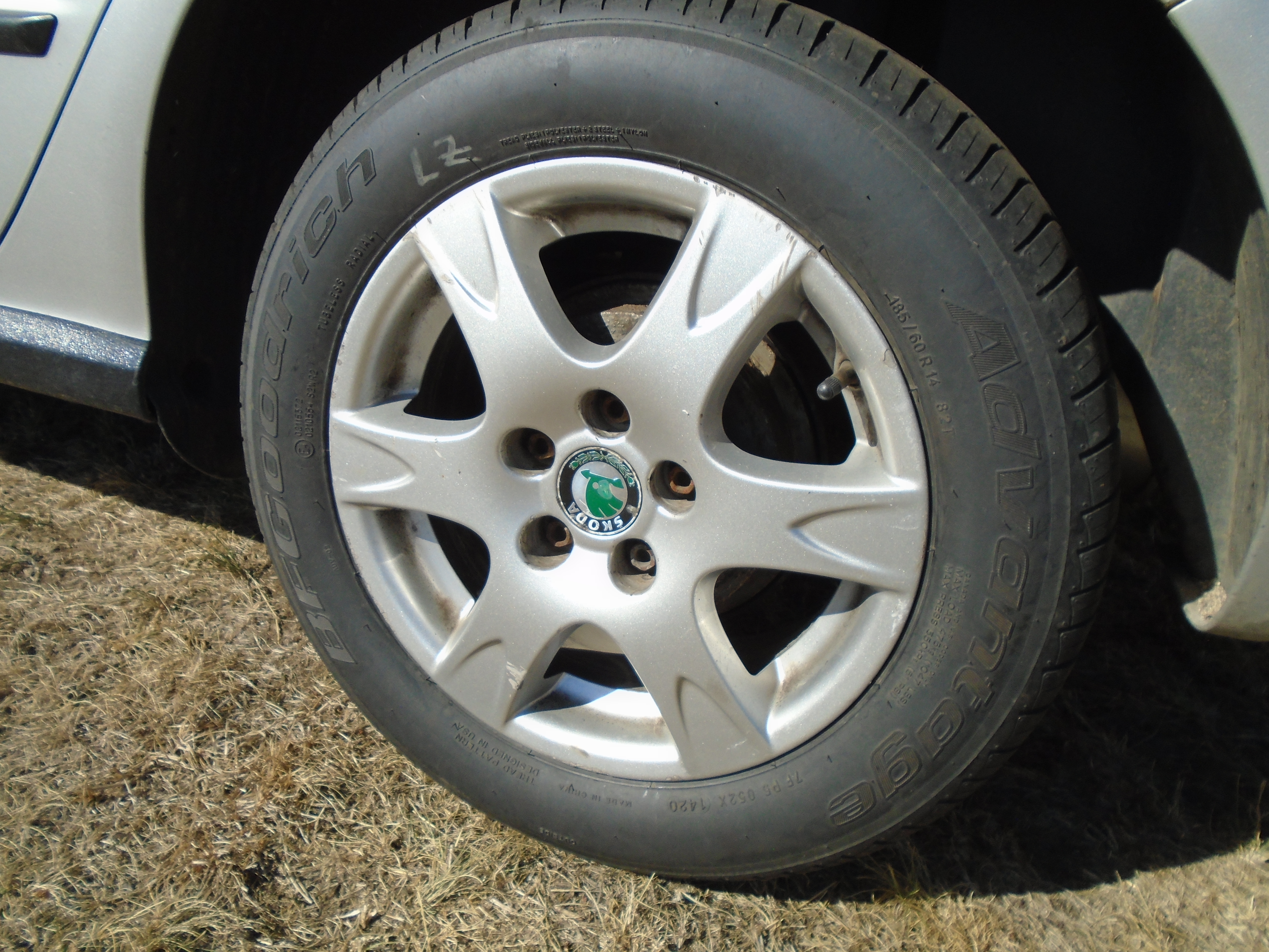 Škoda Fabia Combi 1.2 HTP 47kW klima 196tis garážované 2005 - foto 8