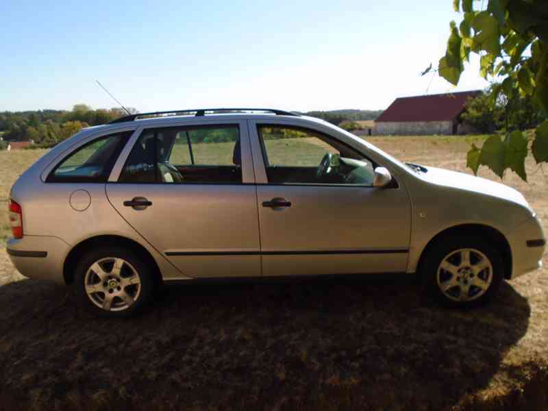 Škoda Fabia Combi 1.2 HTP 47kW klima 196tis garážované 2005 - foto 5