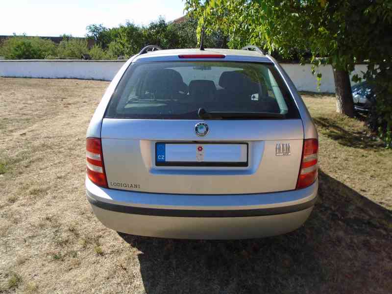 Škoda Fabia Combi 1.2 HTP 47kW klima 196tis garážované 2005 - foto 2