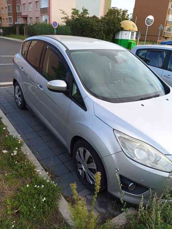 Ford C-max na náhradní díly - foto 1