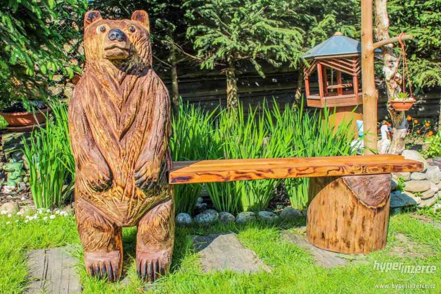 Záhradní Nábytek - Medvěd s levicí - foto 3