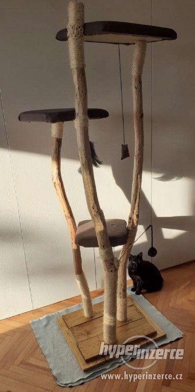 Škrabadlo /kočičí strom, 190cm - foto 1