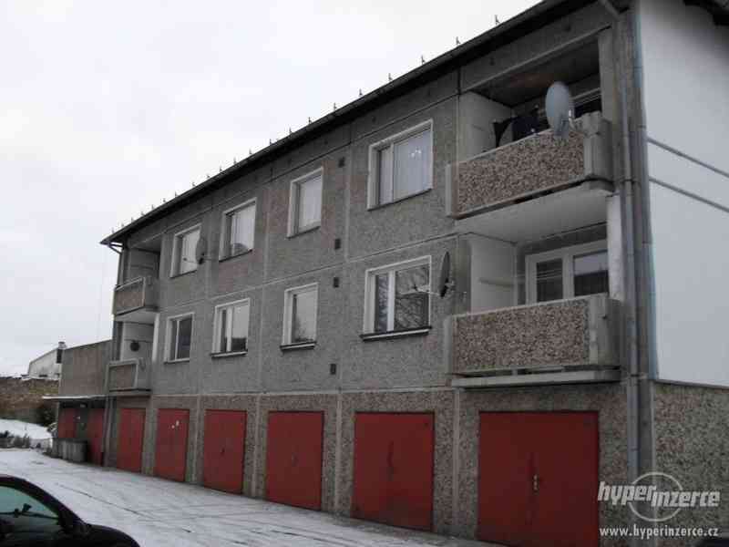 Byt 3+1 s lodžií a garáží, Kolinec u Sušice, okr. KT - foto 1