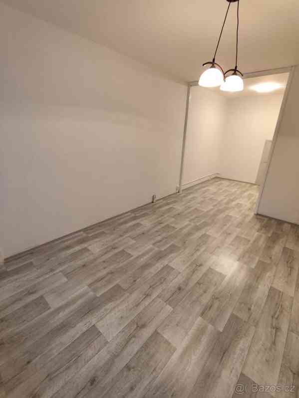 Pronájem bytu 2+kk v OV v ulici Šeříková - foto 4