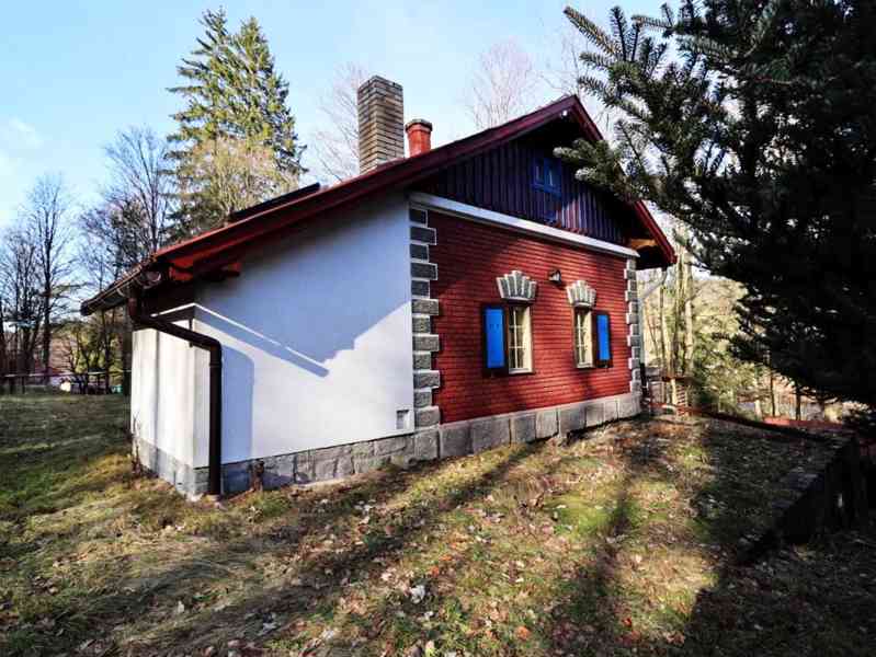Prodej domu na polosamotě v Puchverku  - foto 1
