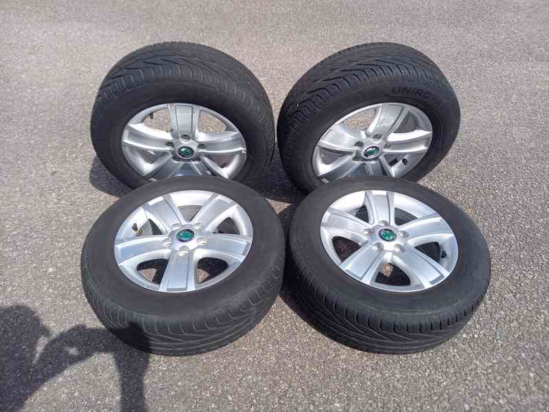 Alu kola Š.Octavia II/VW Caddy +ZÁNOVNÍ letní 205/60R15 Unir - foto 17