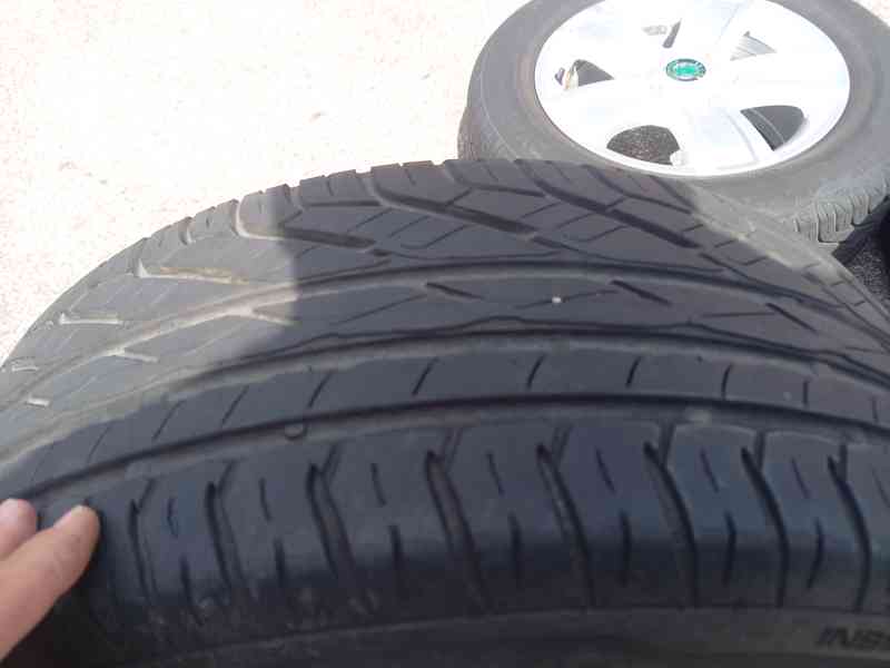 Alu kola Š.Octavia II/VW Caddy +ZÁNOVNÍ letní 205/60R15 Unir - foto 14