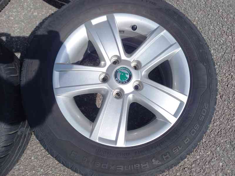 Alu kola Š.Octavia II/VW Caddy +ZÁNOVNÍ letní 205/60R15 Unir - foto 6