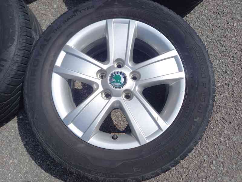 Alu kola Š.Octavia II/VW Caddy +ZÁNOVNÍ letní 205/60R15 Unir - foto 4