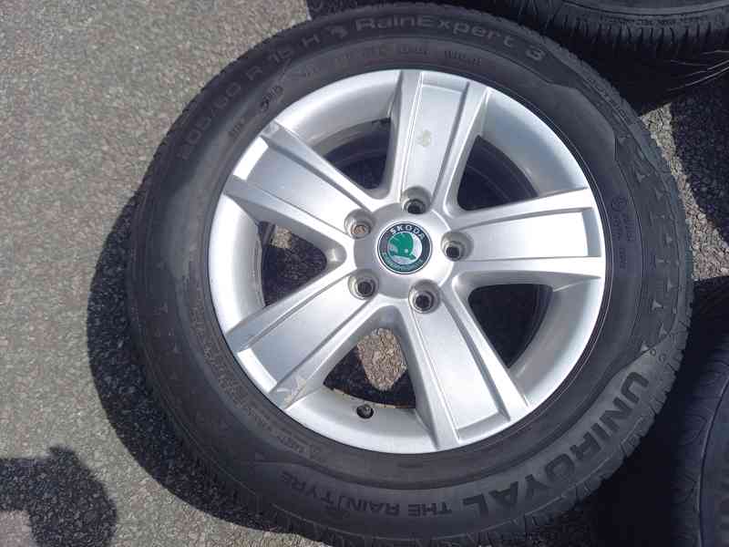 Alu kola Š.Octavia II/VW Caddy +ZÁNOVNÍ letní 205/60R15 Unir - foto 5