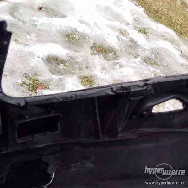 predni naraznik audi a6 c6 4f0 s-line maska - foto 14