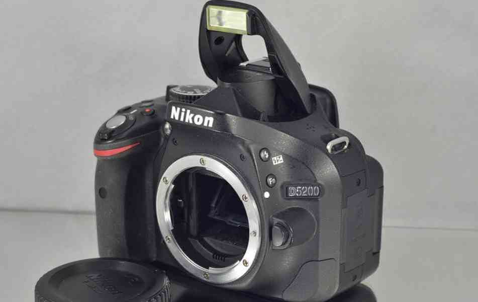 Nikon D5200 **APS-C DSLR*24,1 MPix CMOS 60000 Exp - foto 3