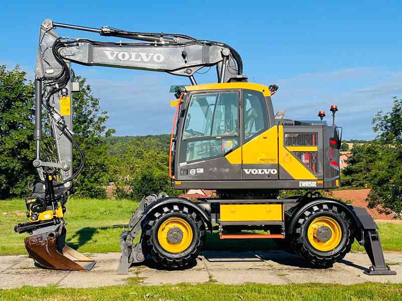 Kolové rypadlo Volvo EWR150E (Možnost leasingu) - foto 2