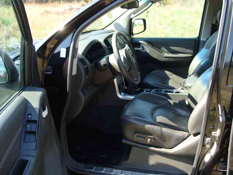 Nissan Navara 2.5 dCi 4x4 Doub 2010 webasto - foto 9