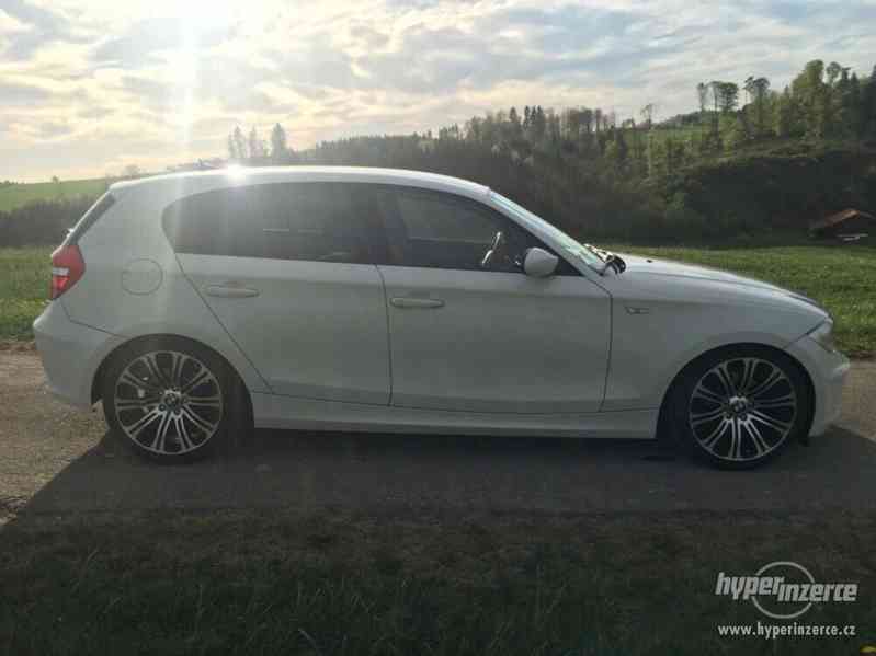 BMW 120i benzín 125kw - foto 6