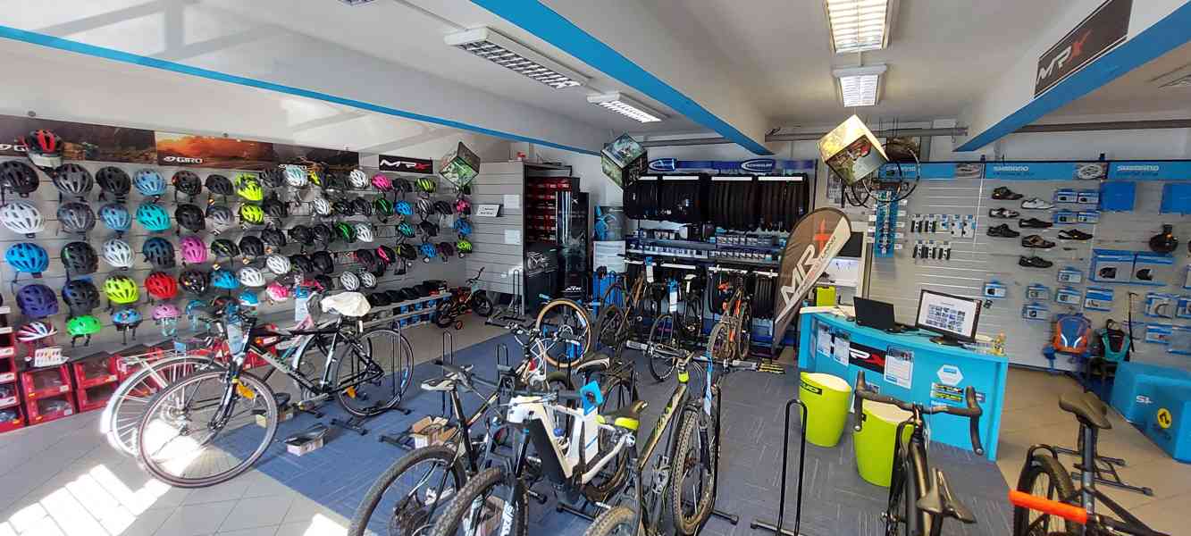 Pronájem nebytového prostoru, 140 m², parkování - foto 2