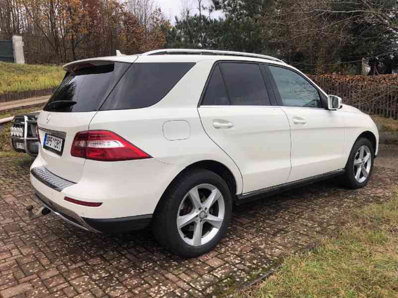 Mercedes-Benz ML 250 Bluetec 4 Matic - foto 3